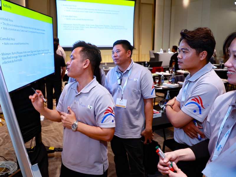 Learning together to strengthen poultry production