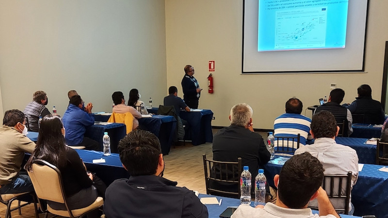 Aviagen Seminars in Ecuador Focus on Promoting PS and Broiler Health through Optimal Nutrition and Feed Formulation