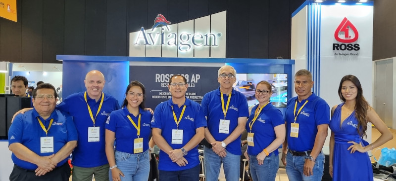 Aviagen Peru Team at AVEM 2023