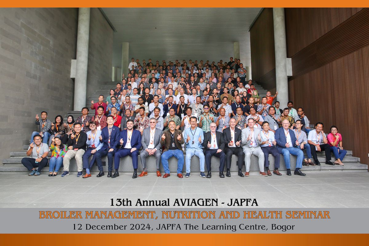 Group photo of participants at the Aviagen-Japfa Seminar 