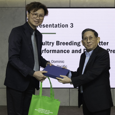 Attendees Receiving Guidebook