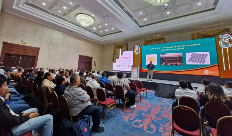 Attendees at El Salvador’s XXI National Poultry Congress